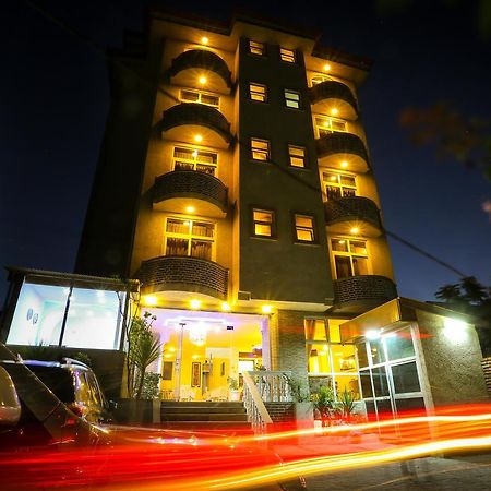 White House Addis Hotel Bagian luar foto