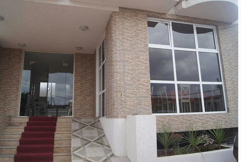 White House Addis Hotel Bagian luar foto
