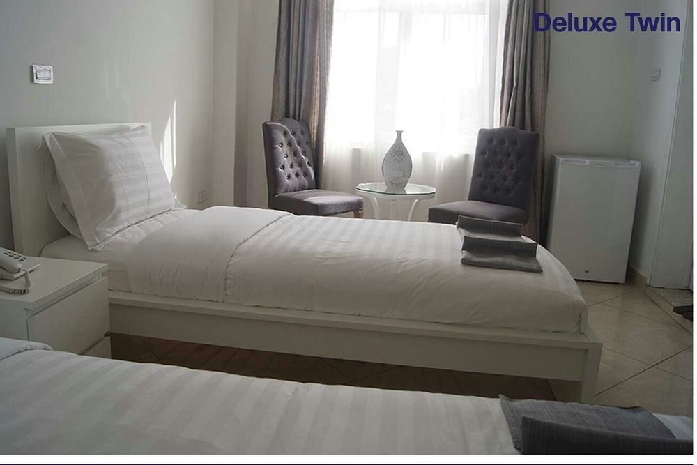 White House Addis Hotel Bagian luar foto