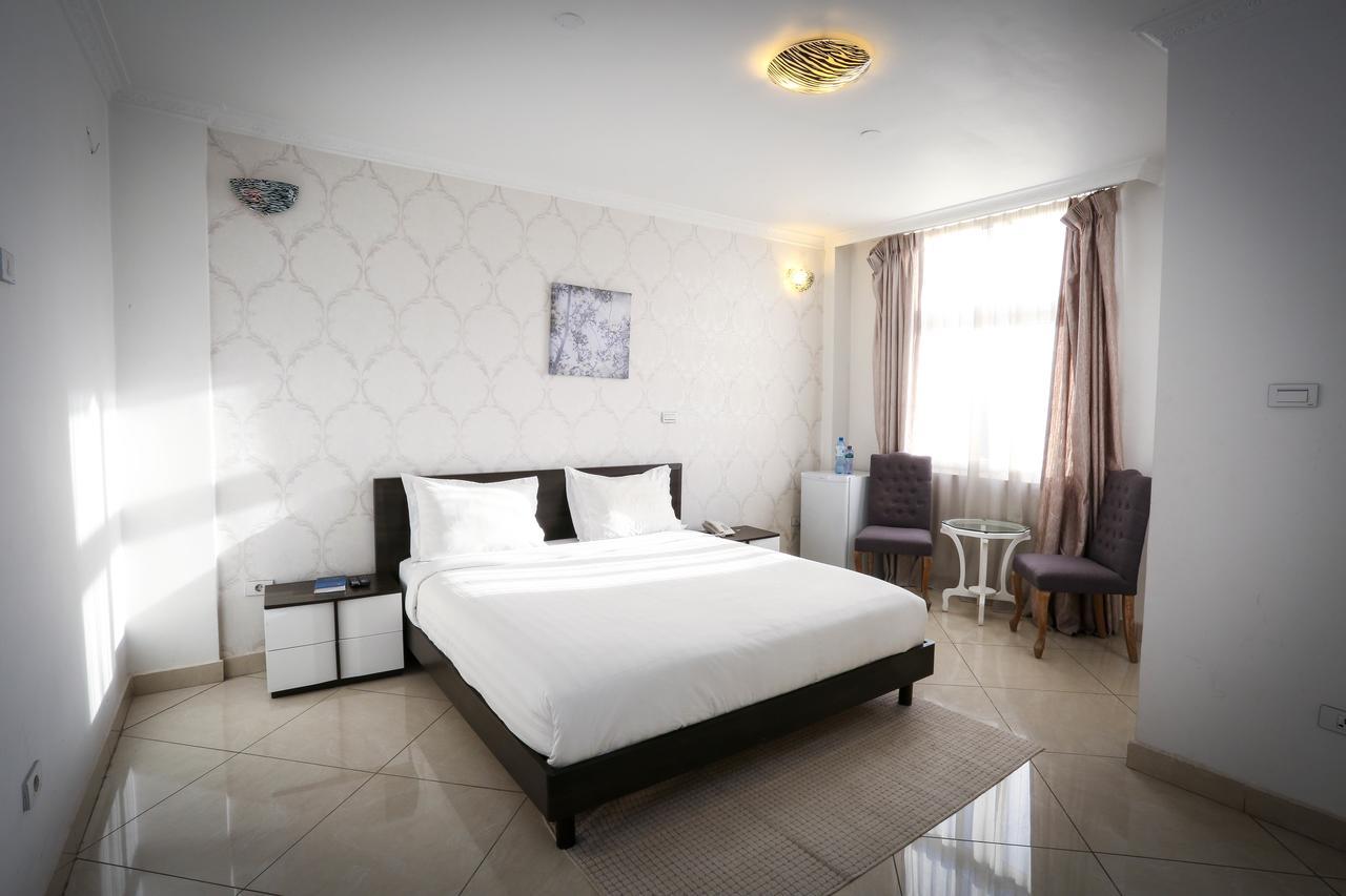 White House Addis Hotel Bagian luar foto