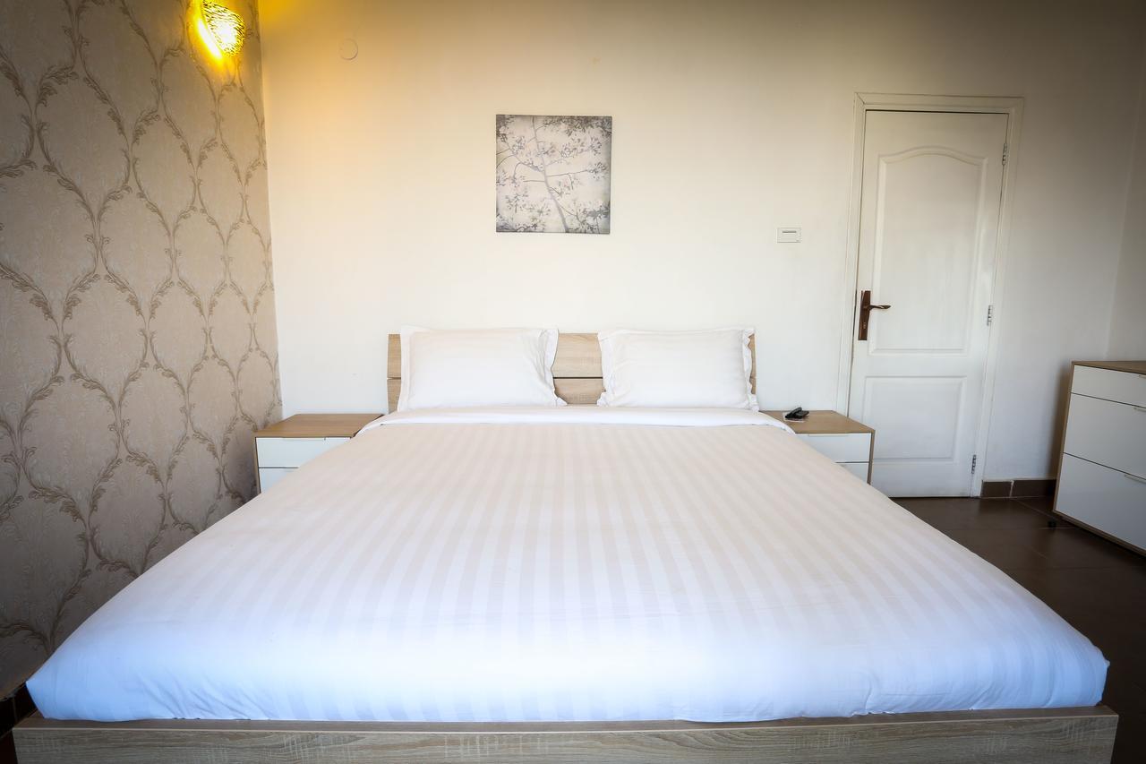 White House Addis Hotel Bagian luar foto