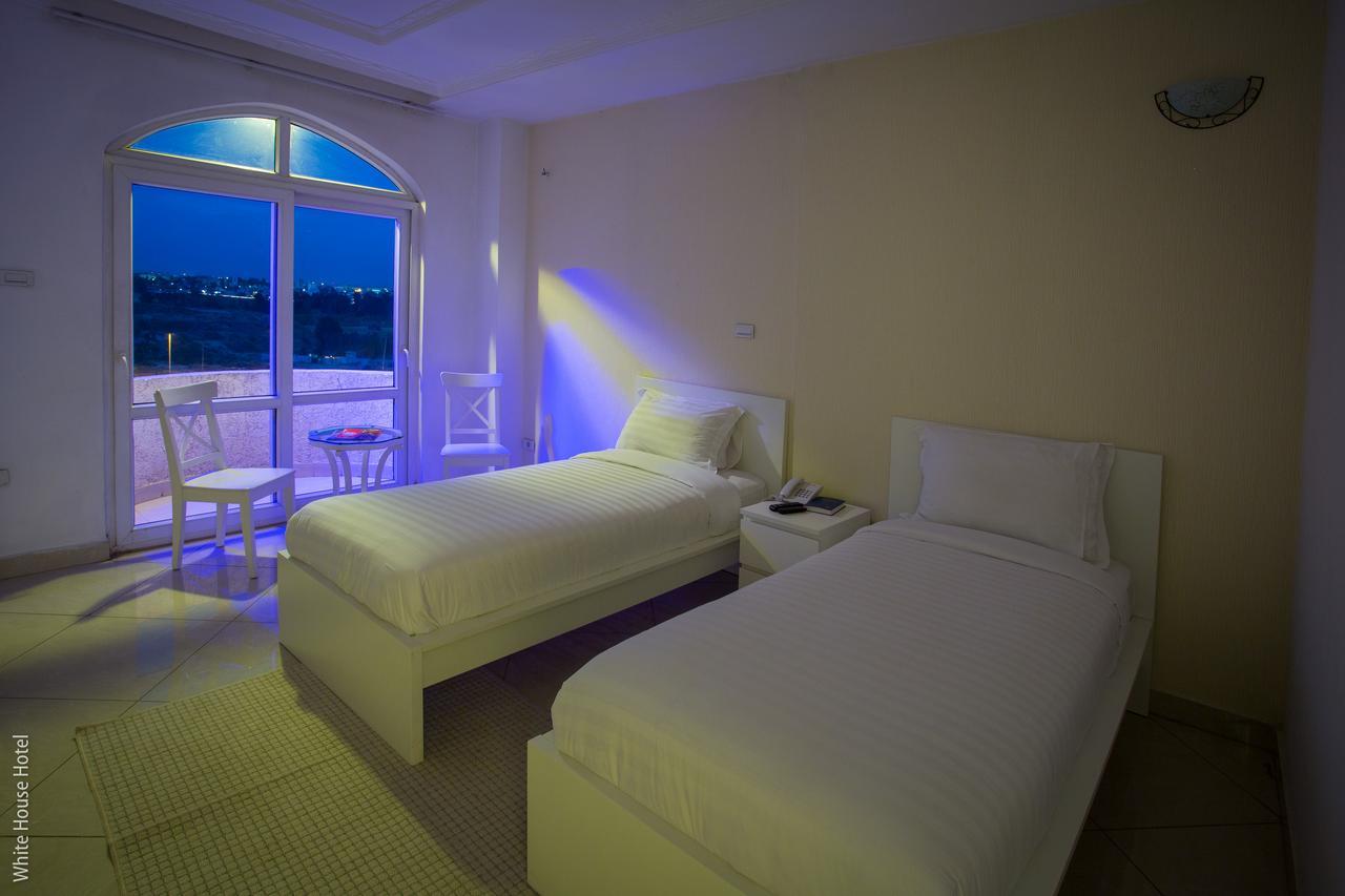 White House Addis Hotel Bagian luar foto