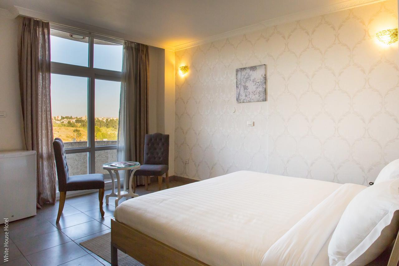 White House Addis Hotel Bagian luar foto