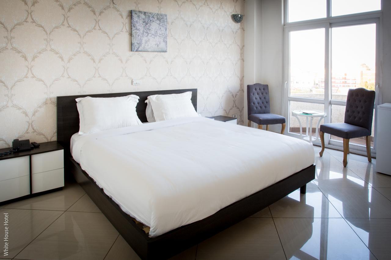 White House Addis Hotel Bagian luar foto
